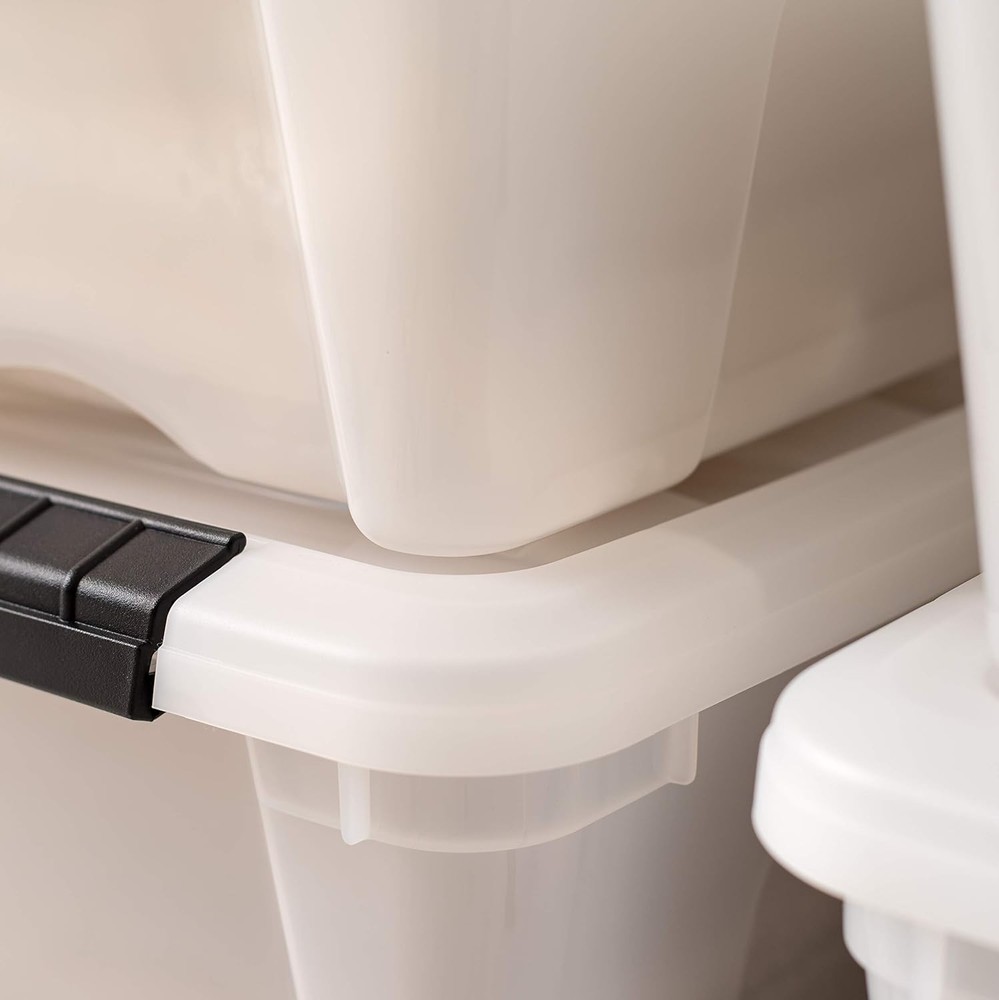 13 QT Plastic Storage Containers with Lids - 6-Pack - Pearl White