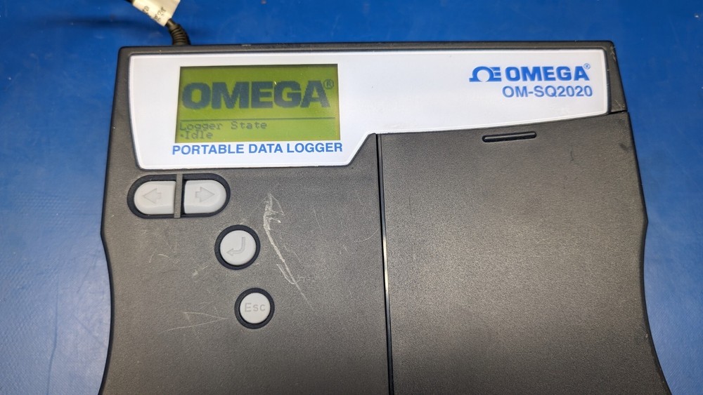 Omega Engineering OM-SQ2040 Portable Data Logger - Good Working Condition