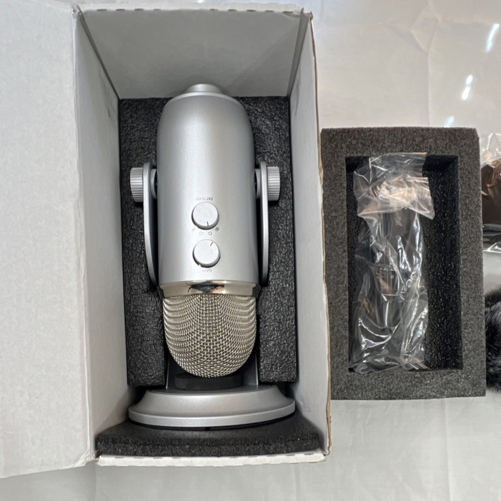 NEW Blue Yeti Microphone, includes 2 wind muffs, cable - Silver
