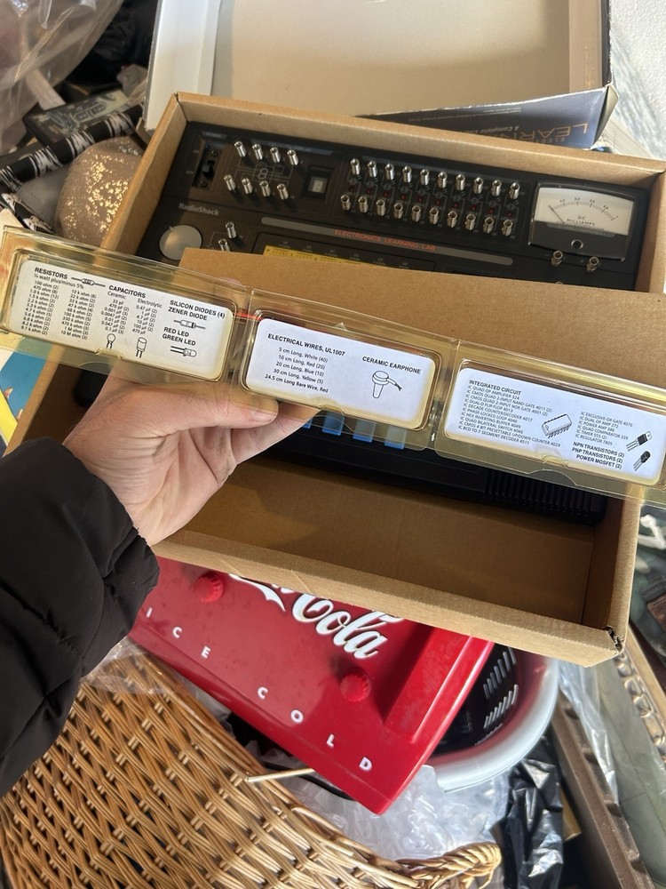 Radio Shack ELECTRONICS LEARNING LAB 28-280 Complete Course in Electronics