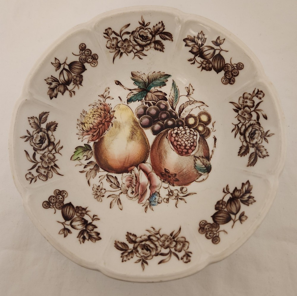 DISH ,WINDSOR FRUIT DISH PERFECT for fruit or candy