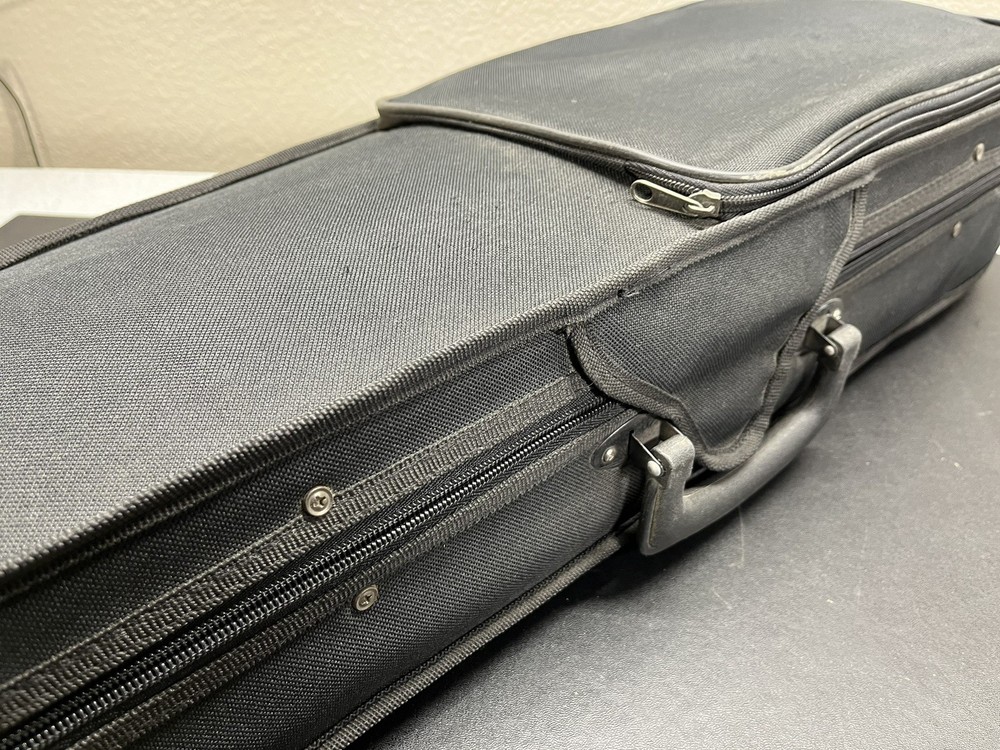 Corelli Model No. TCV-50 Violin w/ Bow & Carrying Case