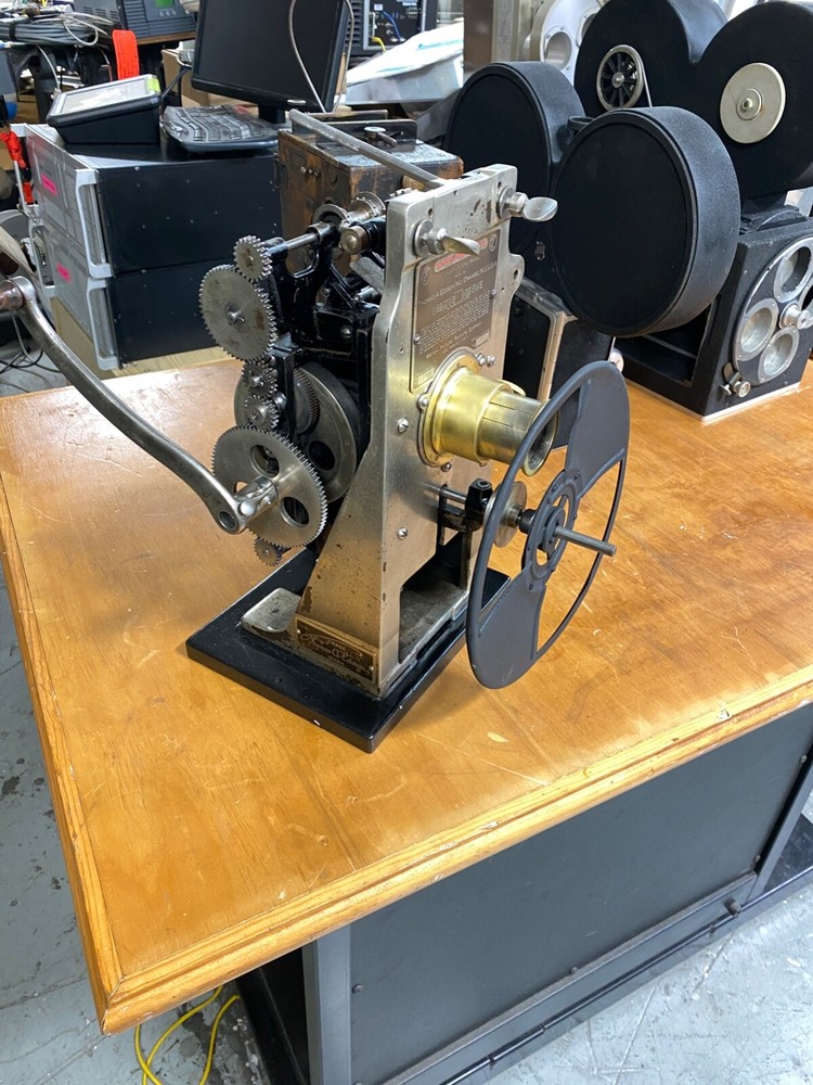 Edison Projecting Kinetoscope 35mm Projector Head with Crank Operational!