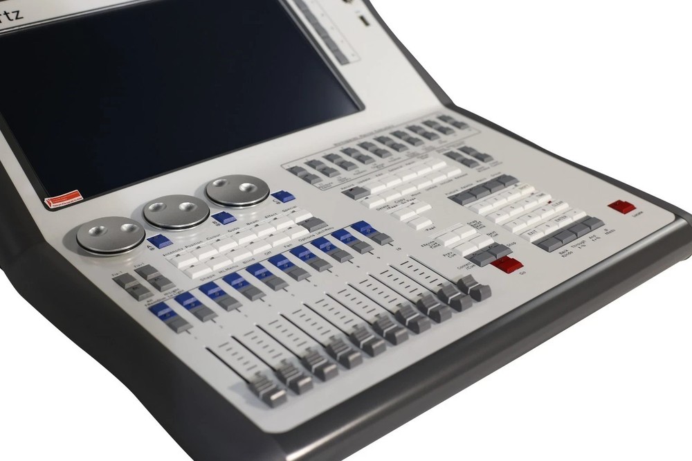 2048 Channel controller DMX 512 Controller for Dj Stage Light Quartz + Roadcase