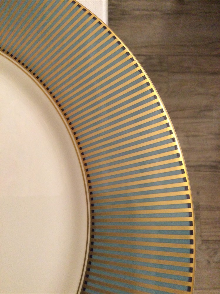 Pickard Cypress Pattern Charger