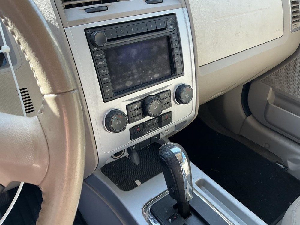 MARINER 2008 Glove Box 4978005