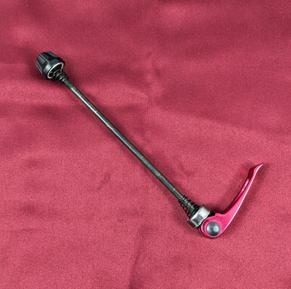 Unbranded REAR Quick Release Skewer 150mm Anodized Red Q31