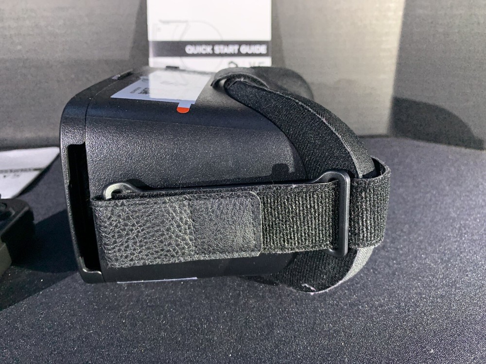 DESTEK V5 VR Headset with Bluetooth Controller - Read Description