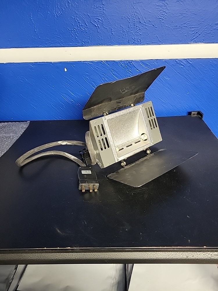 Colortran 108-005 Spot Set Light