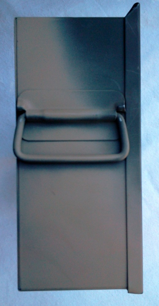 LOCKING METAL CAMO AMMUNITION BOX