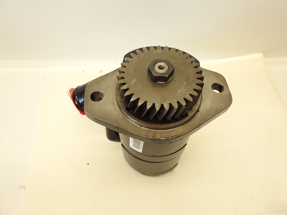 New Oem John Deere RE73947, Hydraulic Pump