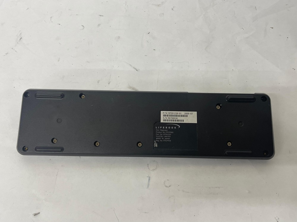 Fujitsu FPCPR65 Port Replicator CP291237