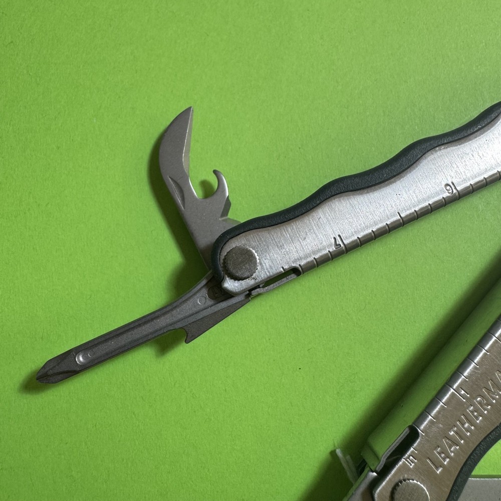 Leatherman Kick Plier Multi-Tool Multifunction Pocket Knife Stainless EDC #704