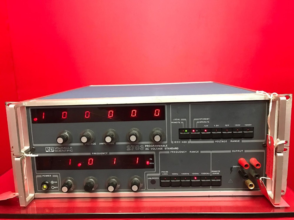 VALHALLA SCIENTIFIC 2703 Programmable AC Voltage Stand S/N 27323