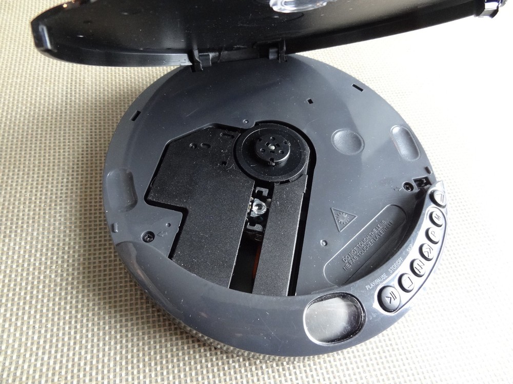 GPX PC301B Portable CD Player