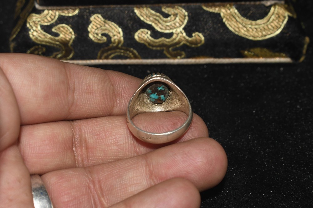 Large Antique Old Solid Silver ring with Natural Stone Bezel in good Condition