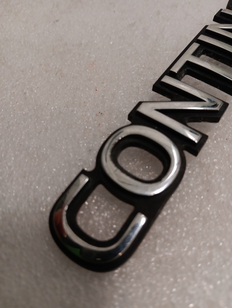 LINCOLN CONTINENTAL REAR TRUNK 8" EMBLEM E80B 5442550 BA
