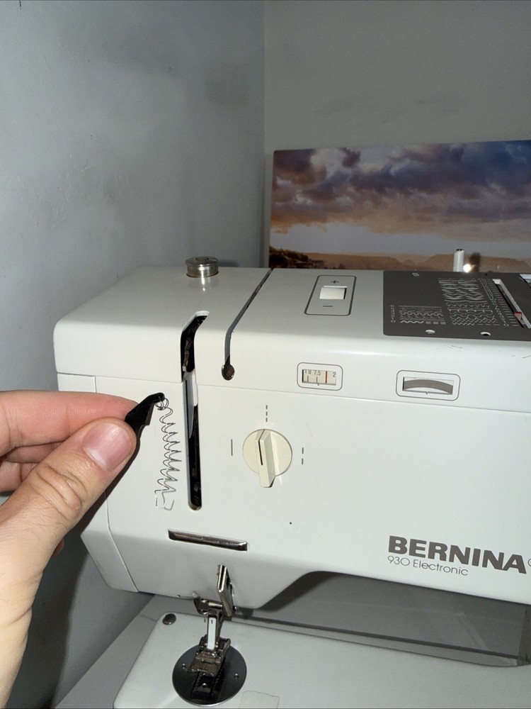 BERNINA Record 930 Electronic Sewing Machine