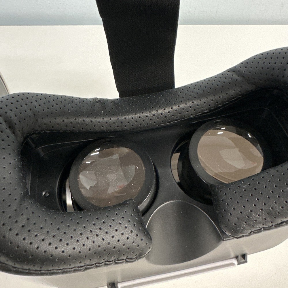 2-PACK ONN White Virtual Reality VR Smartphone Headset for Apple or Android