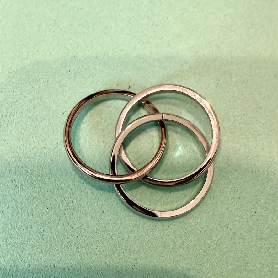 new Mint & Lily silver size 5 Dainty rolling interlocking fidget ring A3 2976