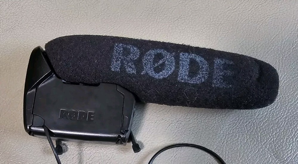 Rode VideoMic Pro DSLR Camera Shotgun Microphone