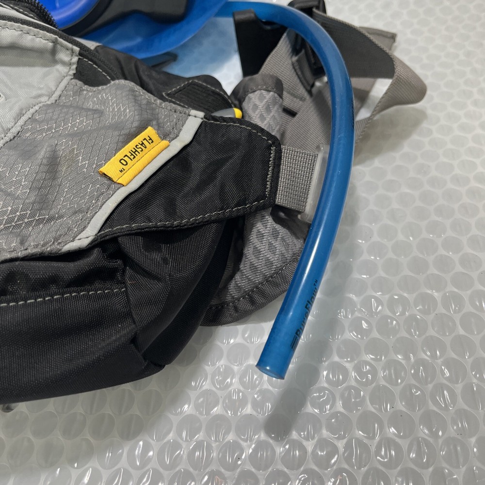 Camelbak Flashflo Water Hydration Hip Pack Lumbar PureFlow 45oz Bladder