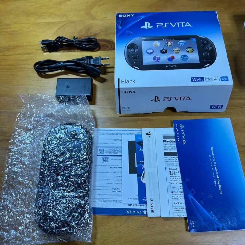 PSVita 2000 Console Black 5922 From Japan
