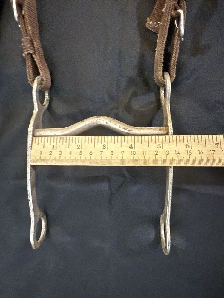 Solid Low Port Bit with Nylon Headstall ￼