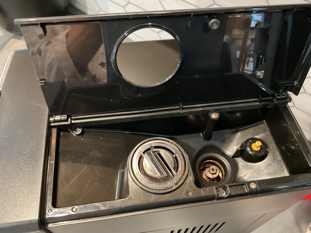 Saeco Incanto Super-Automatic Espresso Machine HD8911/48