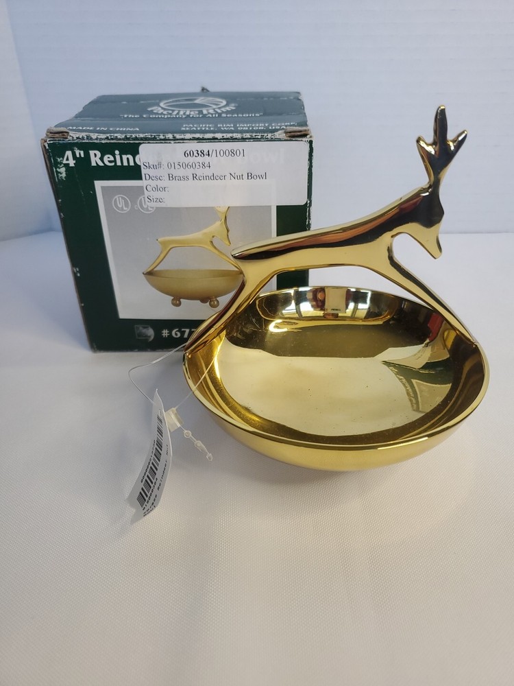 4" BRASS REINDEER NUT BOWL-FOOTED
