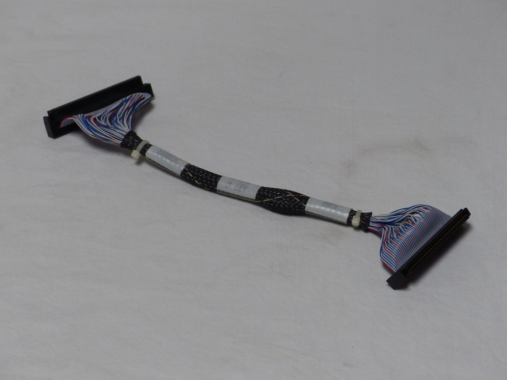 Dell PowerEdge 2450 Cable 6685T SCSI Backplane 100-POSITION FEMALE D-SHAPE