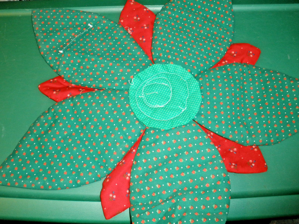 Handmade Poinsettia Wall Decor 23" (090)