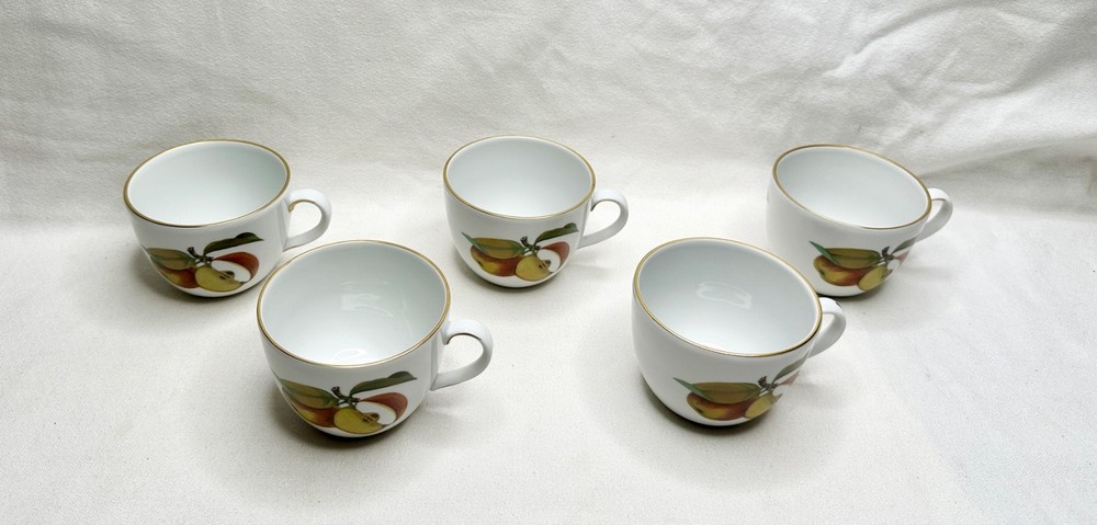 1961 Royal Worcester Evesham Gold Collection (20 Options)