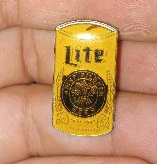 VINTAGE 80s Miller Lite Beer Pin Pinback Button Promotional