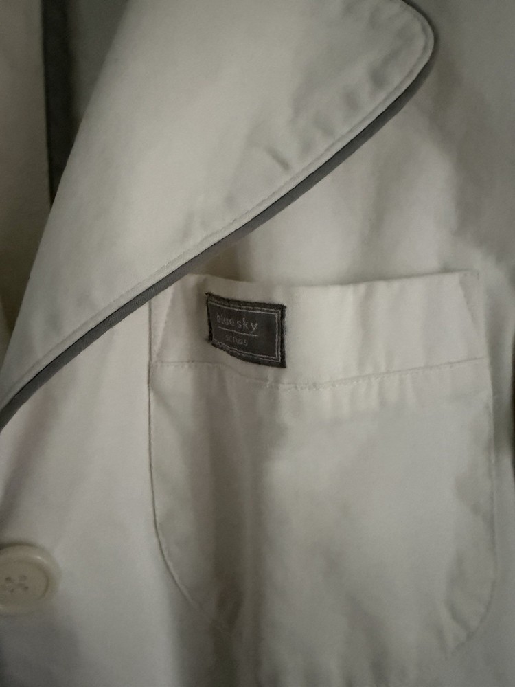 Blue Sky Scrubs Lab Coat Size Small Women’s