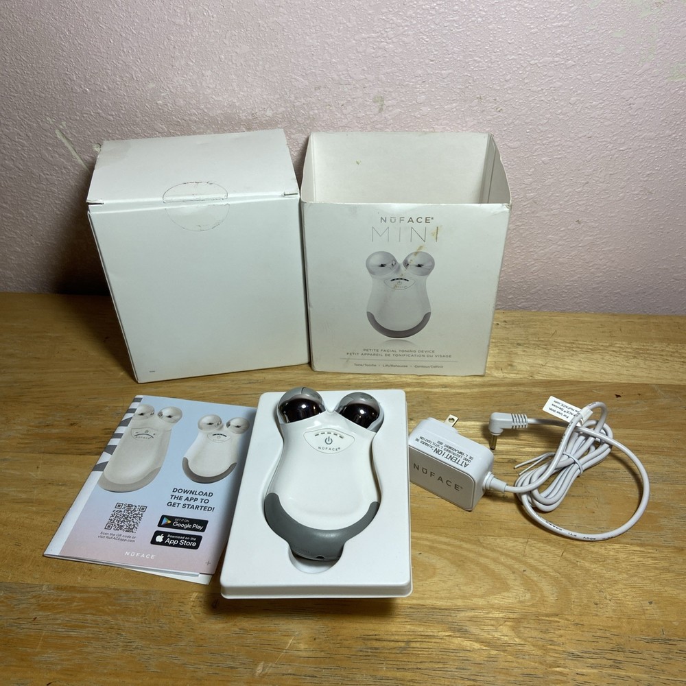 NUFACE MINI Facial Toning Device