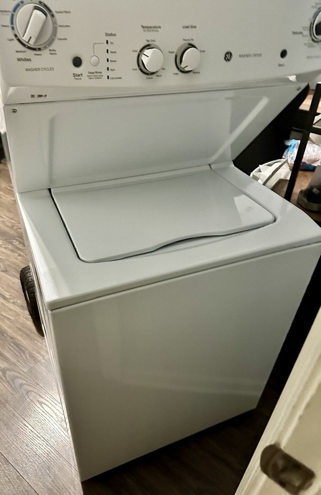 GE Unitized Spacemaker 2.3 Cu Ft Washer 4.4 Cu Ft Electric Dryer Combo