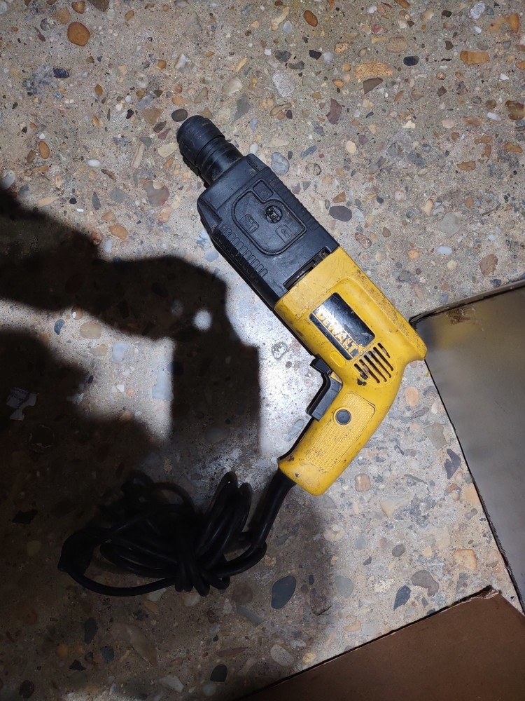 DEWALT TOOLS 3/4” SDS ROTARY HAMMER DRILL, DW514, w/ BITS, SIDE HANDLE & CASE