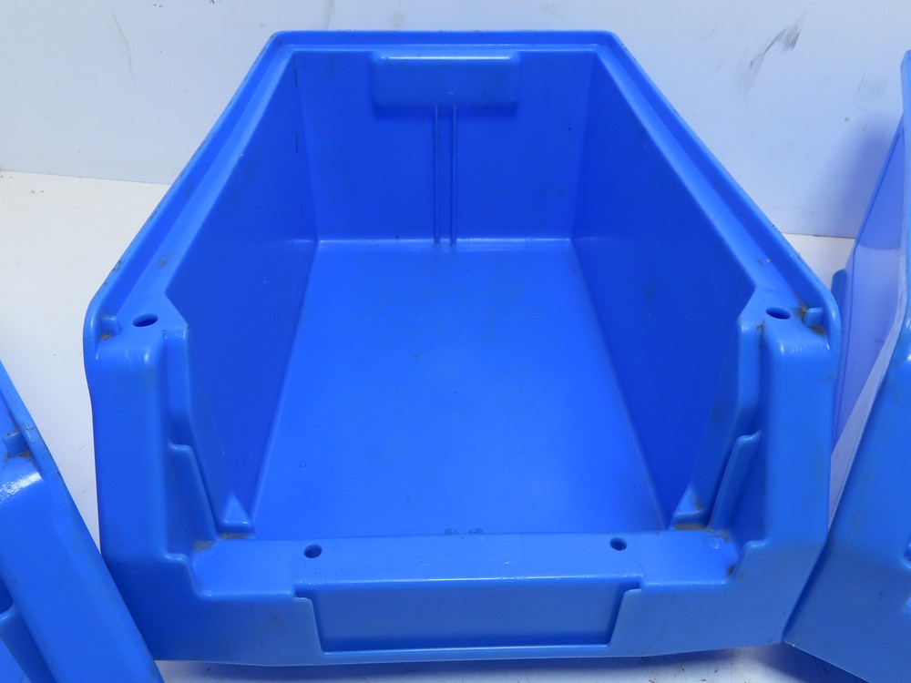 QTY 4 SSI SCHAEFER LF 322 GZW BLUE STACKABLE PLASTIC STORAGE CONTAINER BIN