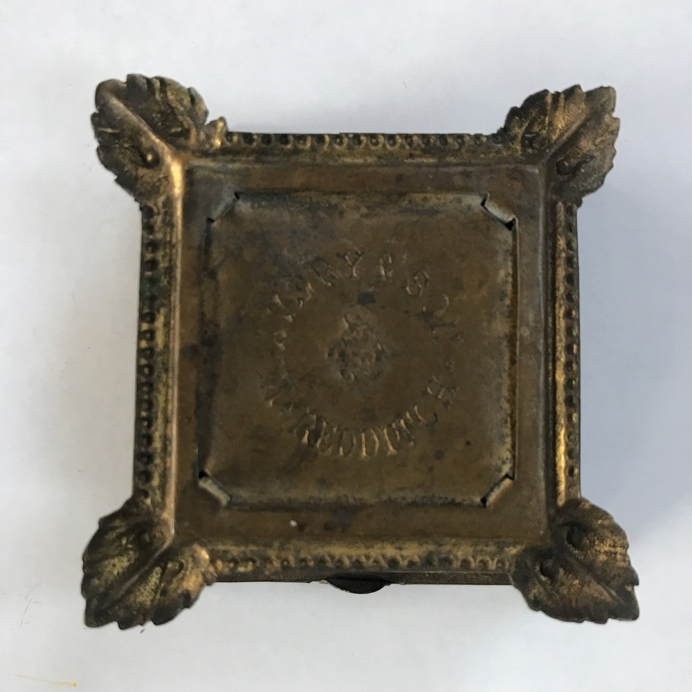 W. Avery & Son Redditch  Footstool Needle Case