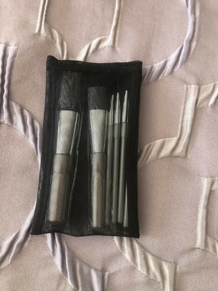 Crown Pro 5 Pcs Set Makeup Brushes