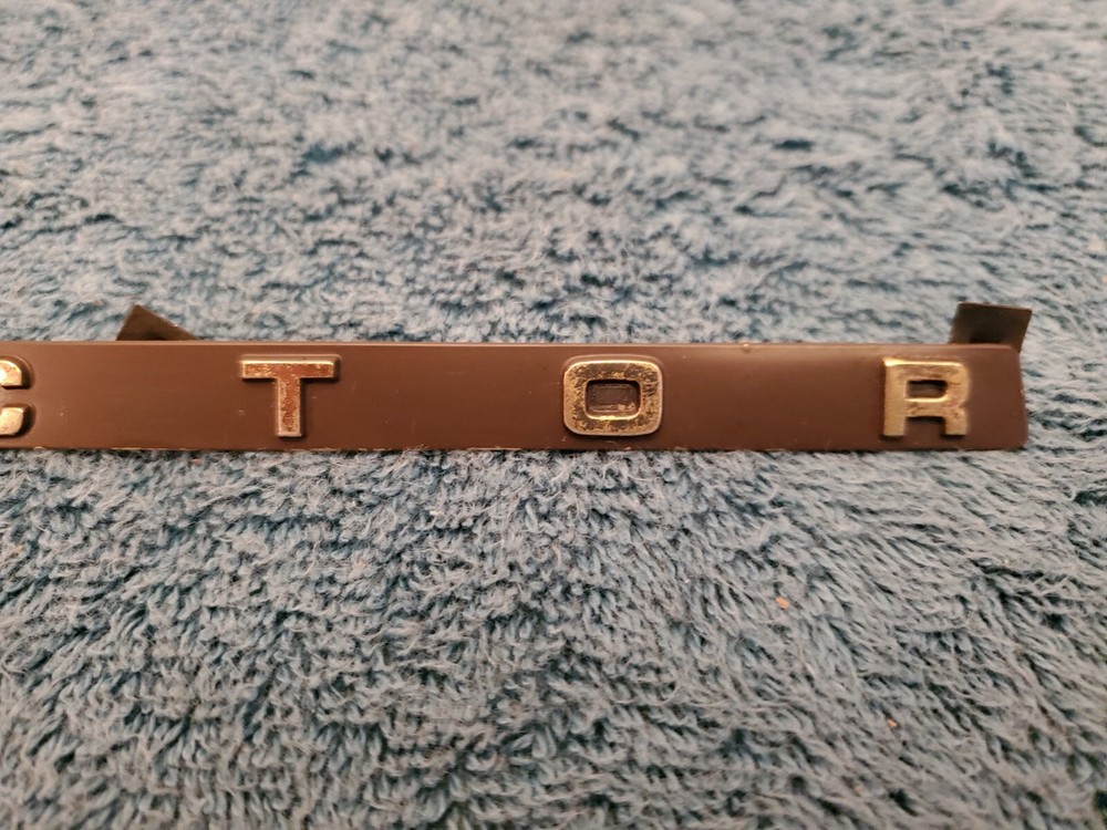 VTG "VICTOR" ADDING MACHINE EMBLEMS - PRE OWNED