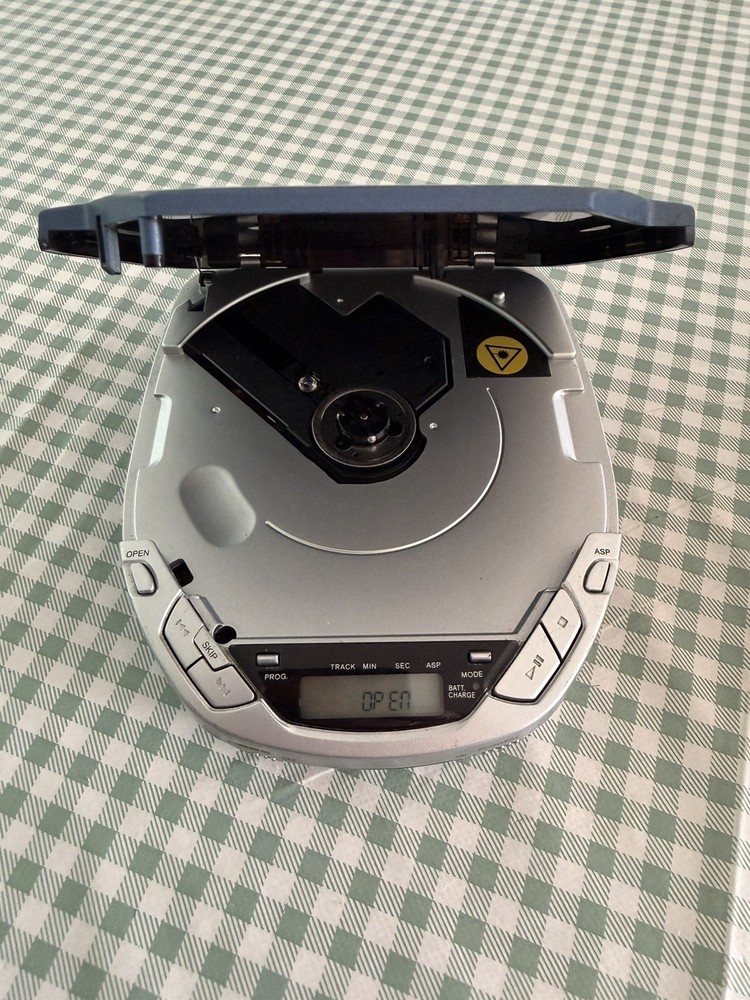 Goodmans Vintage Compact Disc Player GCD707B CD Player