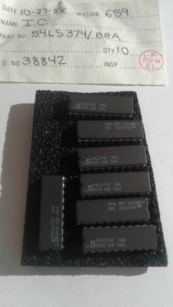 (1pc) 54LS374/BRA, SIGNETICS, IC