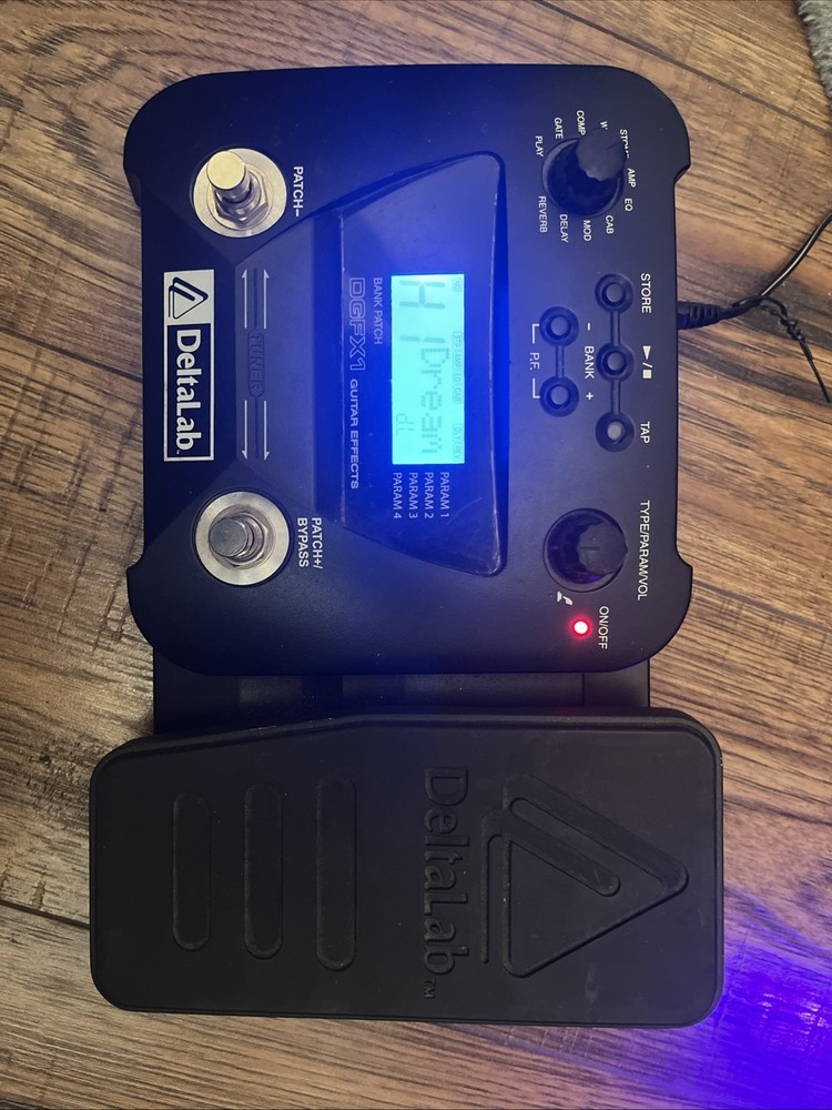DeltaLab - DGFX1 - Guitar Effects Processor Multi Effects & Expression Pedal !