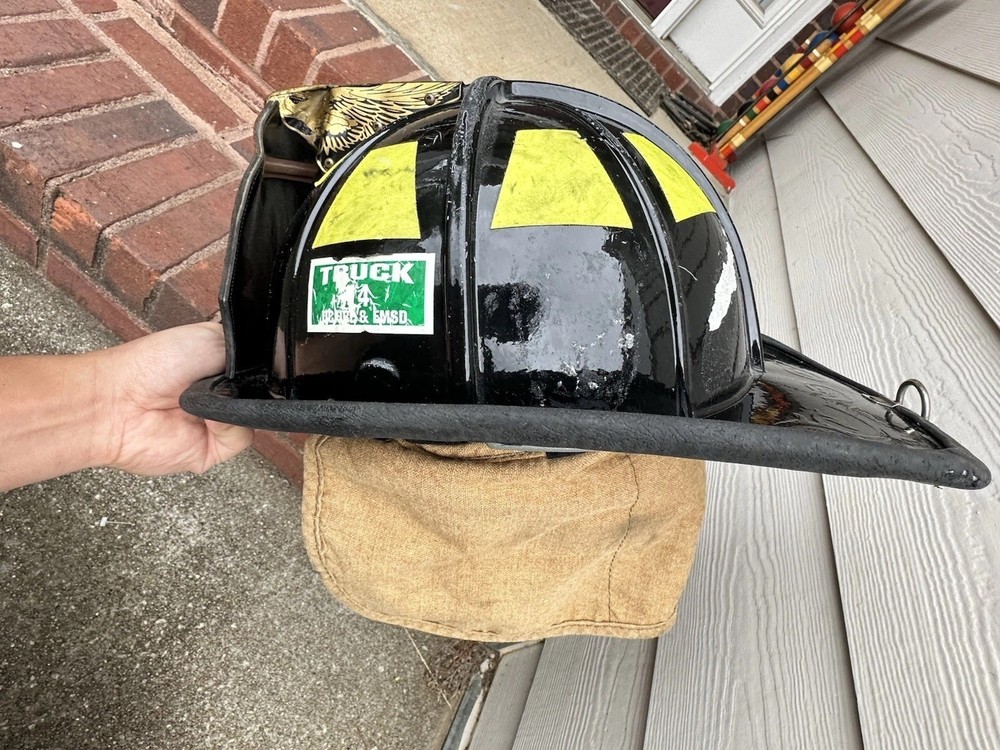 Cairns Authentic 1010 Fire Helmet Firefighter Neck Shield