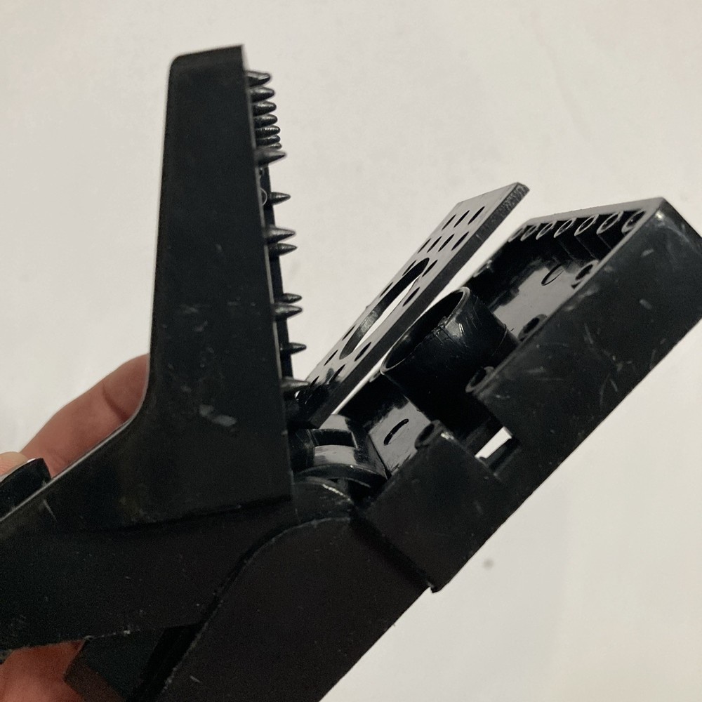 JT Eaton Jawz Mouse Trap