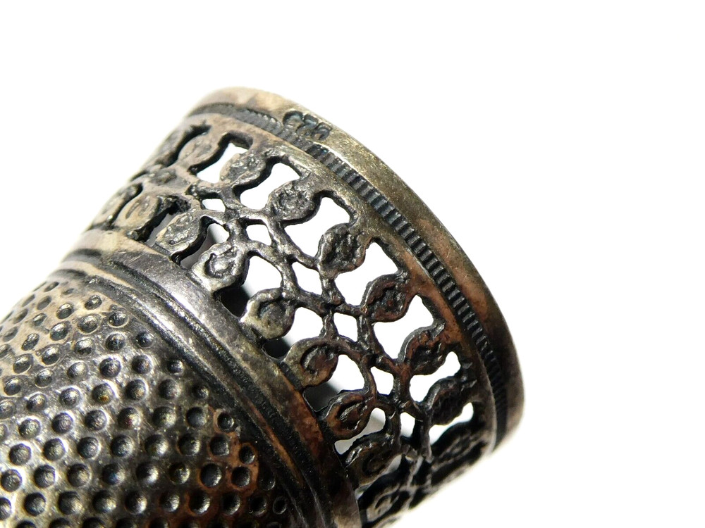 Antique 925 Sterling Silver Thimble with VERY FINE PRETTY Openwork Pattern #T8