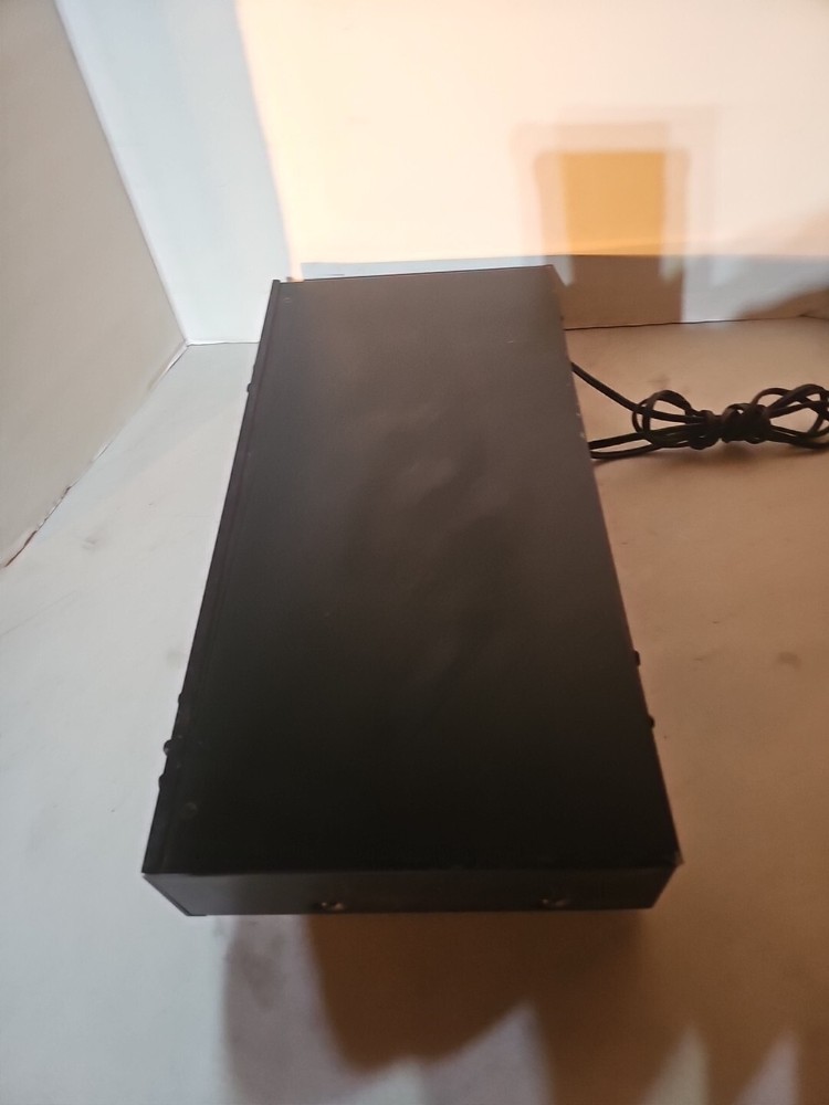 AudioSource EQ 100 Graphic Equalizer and Spectrum Analyzer - Black