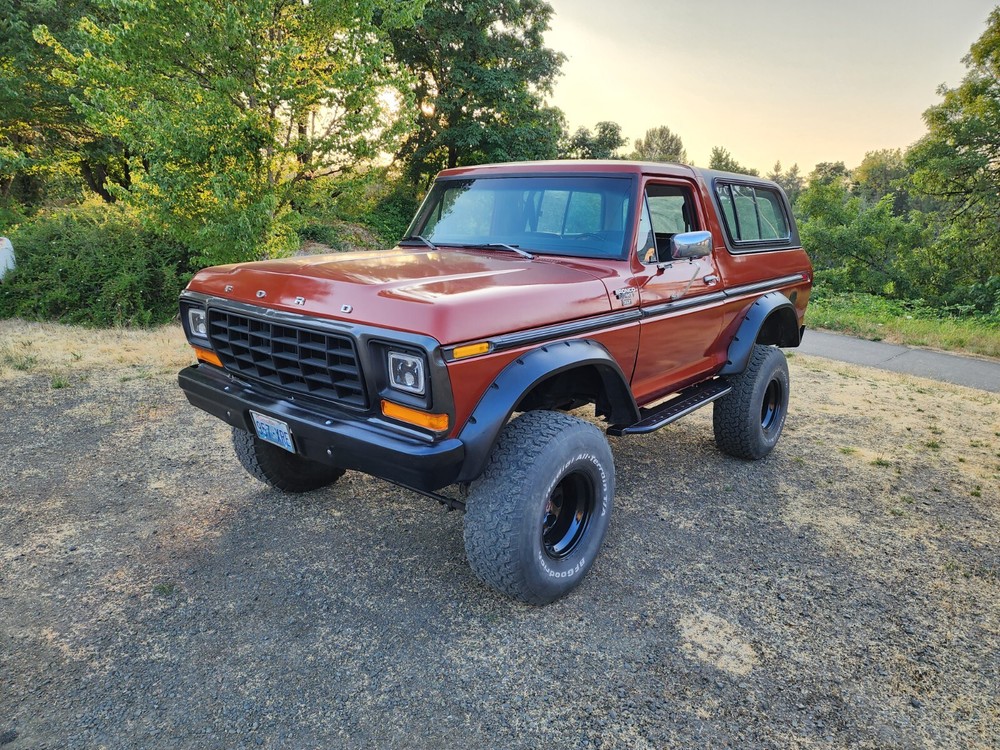 1978-1979 Ford Bronco Dimpled Running Side Steps